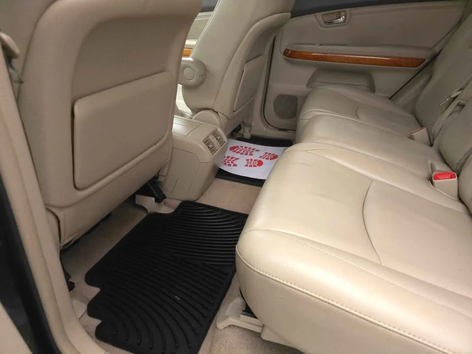 2005 Lexus RX 2nd Gen - Image 18 of 19