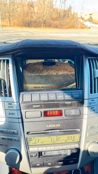 2005 Lexus RX 2nd Gen - Image 14 of 20