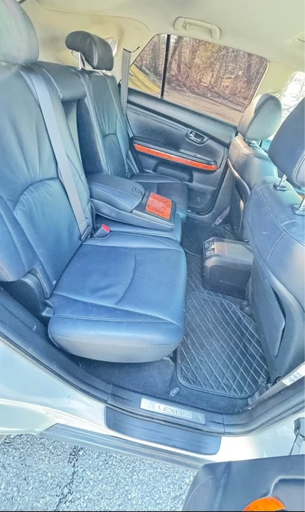 2005 Lexus RX 2nd Gen - Image 12 of 20