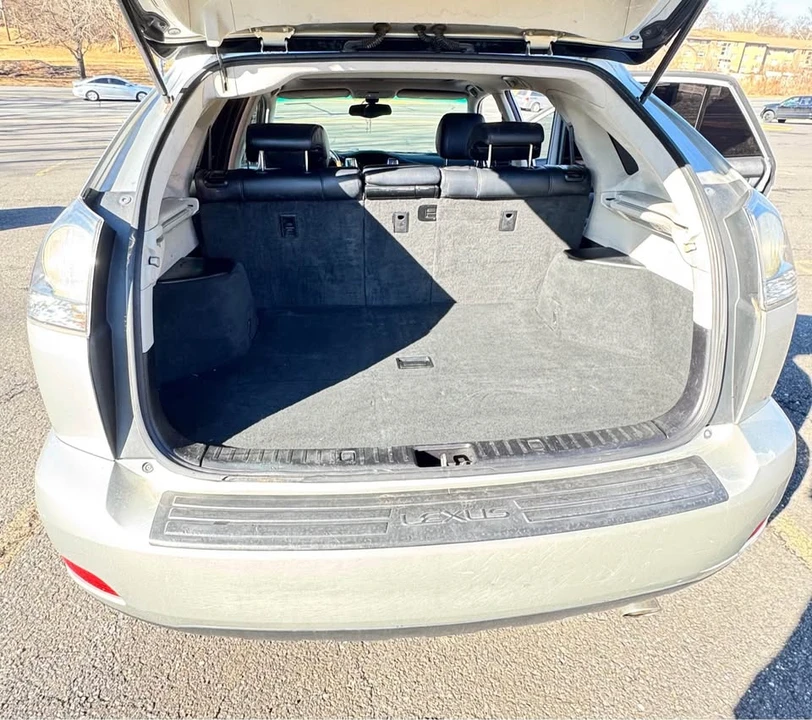 2005 Lexus RX 2nd Gen - Image 9 of 20