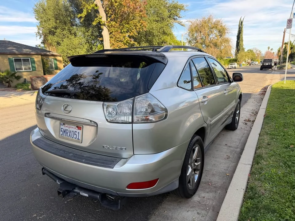 2005 Lexus RX 2nd Gen - Image 6 of 9