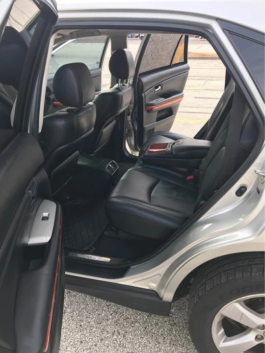 2005 Lexus RX 2nd Gen - Image 11 of 18