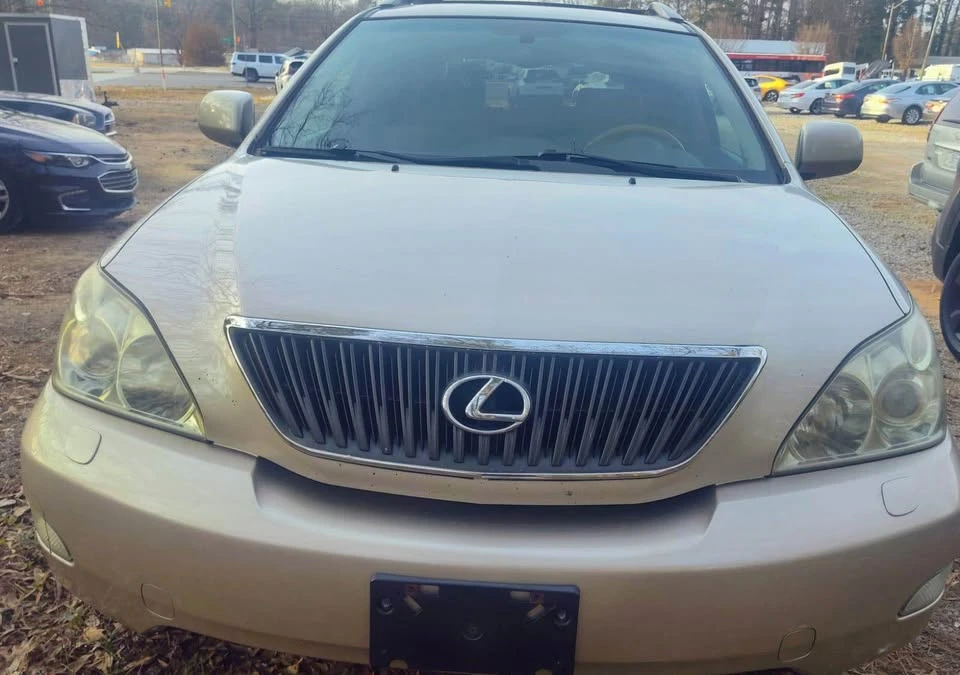 2005 Lexus RX 2nd Gen - Image 2 of 17