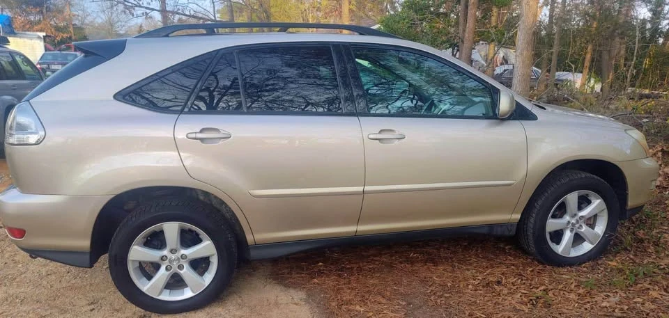 2005 Lexus RX 2nd Gen - Image 6 of 17