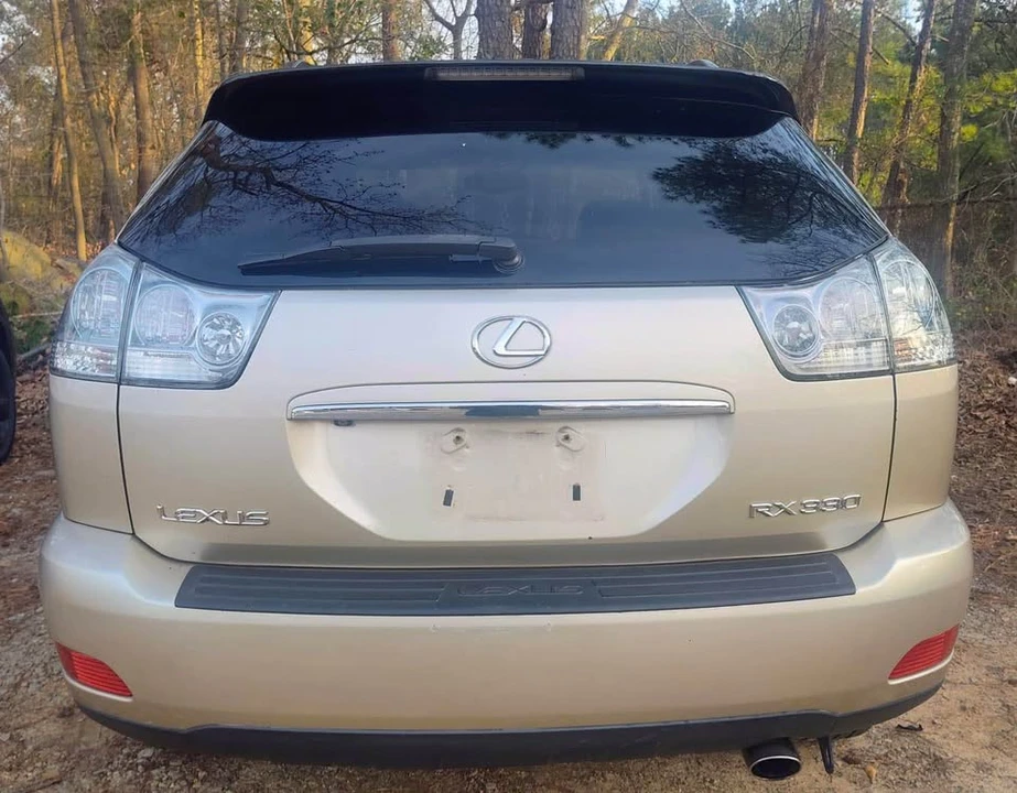 2005 Lexus RX 2nd Gen - Image 3 of 17