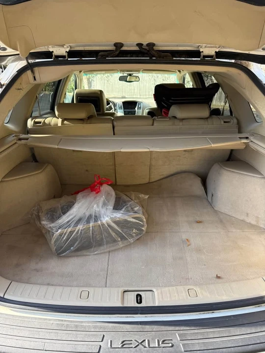 2005 Lexus RX 2nd Gen - Image 7 of 13