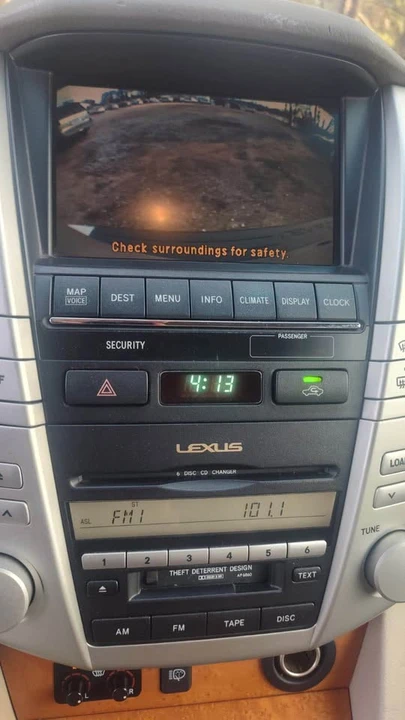 2005 Lexus RX 2nd Gen - Image 8 of 17