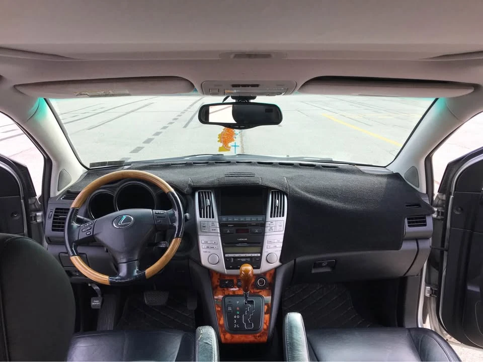 2005 Lexus RX 2nd Gen - Image 8 of 18