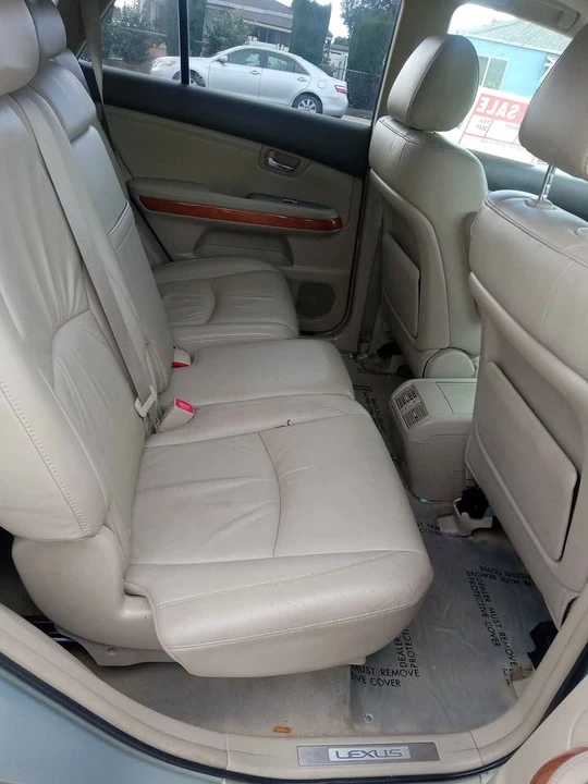 2005 Lexus RX 2nd Gen - Image 6 of 7