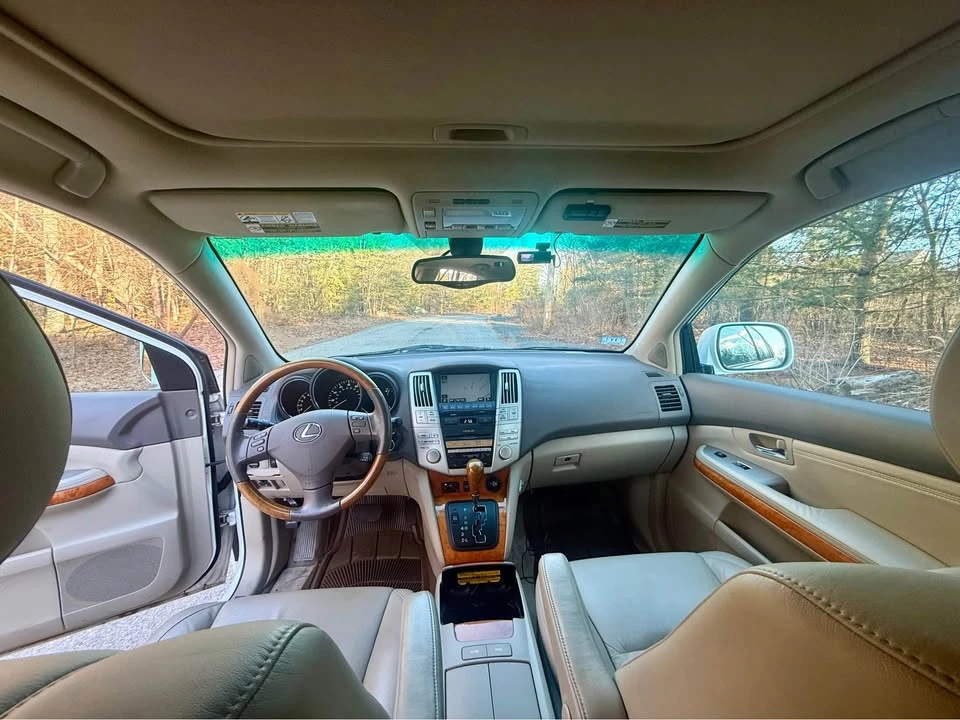 2005 Lexus RX 2nd Gen - Image 4 of 11