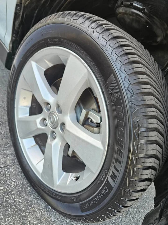 2005 Lexus RX 2nd Gen - Image 15 of 15