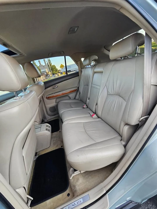 2005 Lexus RX 2nd Gen - Image 8 of 15