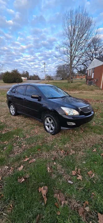 2005 Lexus RX 2nd Gen - Image 3 of 19