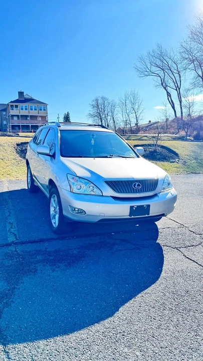 2005 Lexus RX 2nd Gen - Image 2 of 20