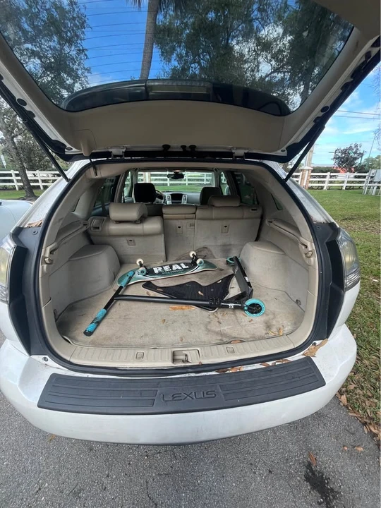 2005 Lexus RX 2nd Gen - Image 3 of 6