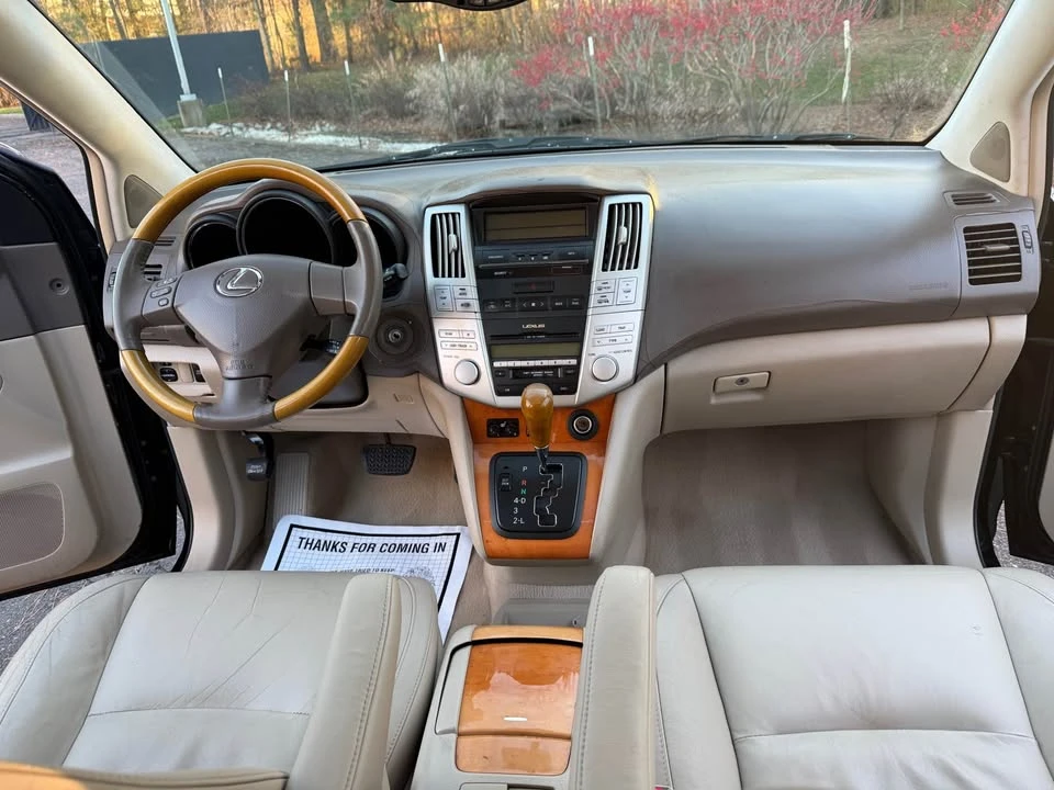2005 Lexus RX 2nd Gen - Image 17 of 20