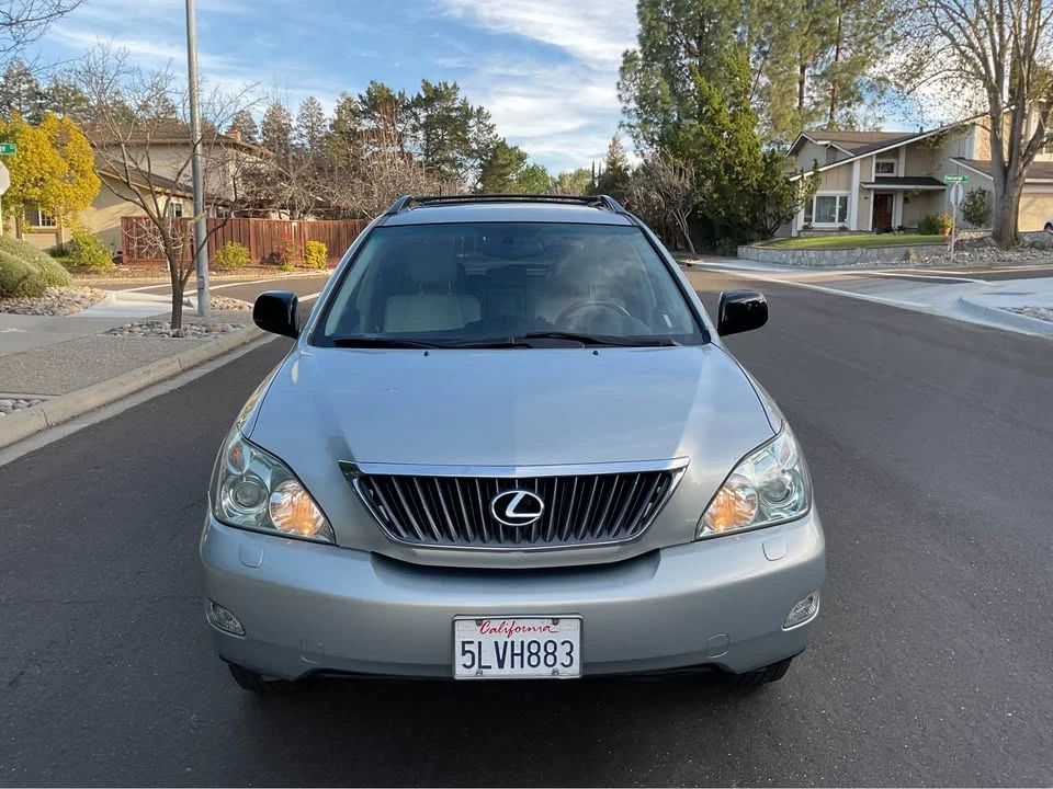 2005 Lexus RX 2nd Gen - Image 8 of 17