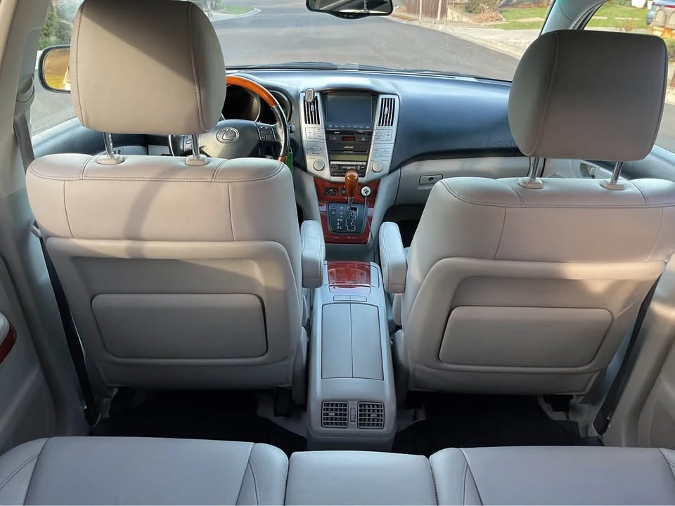 2005 Lexus RX 2nd Gen - Image 13 of 17