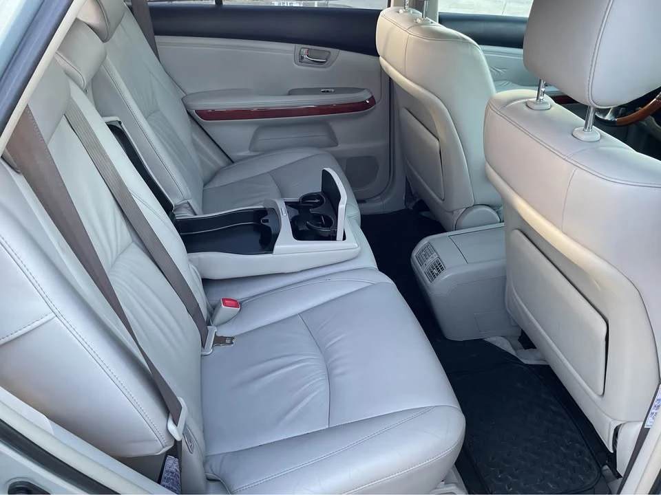 2005 Lexus RX 2nd Gen - Image 12 of 17