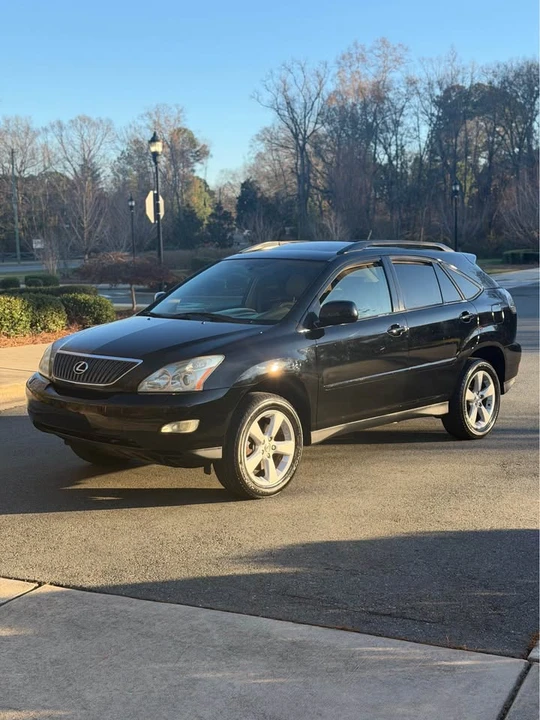 2005 Lexus RX 2nd Gen - Image 5 of 20