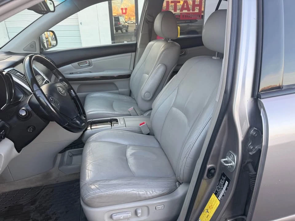 2005 Lexus RX 2nd Gen - Image 10 of 15