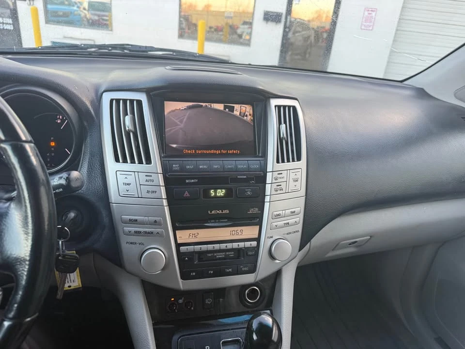 2005 Lexus RX 2nd Gen - Image 15 of 15