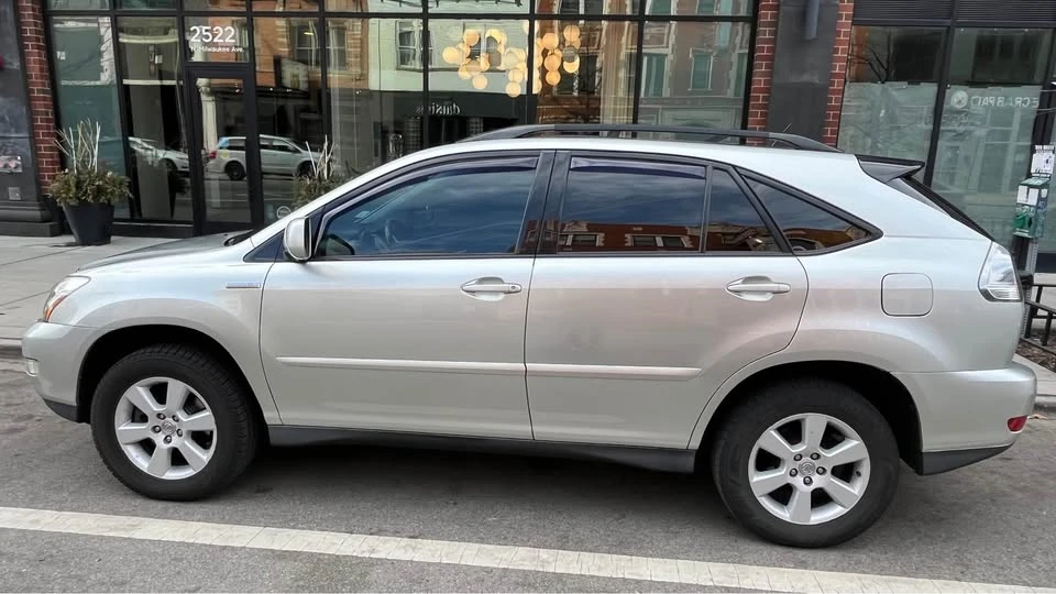 2005 Lexus RX 2nd Gen - Image 7 of 7