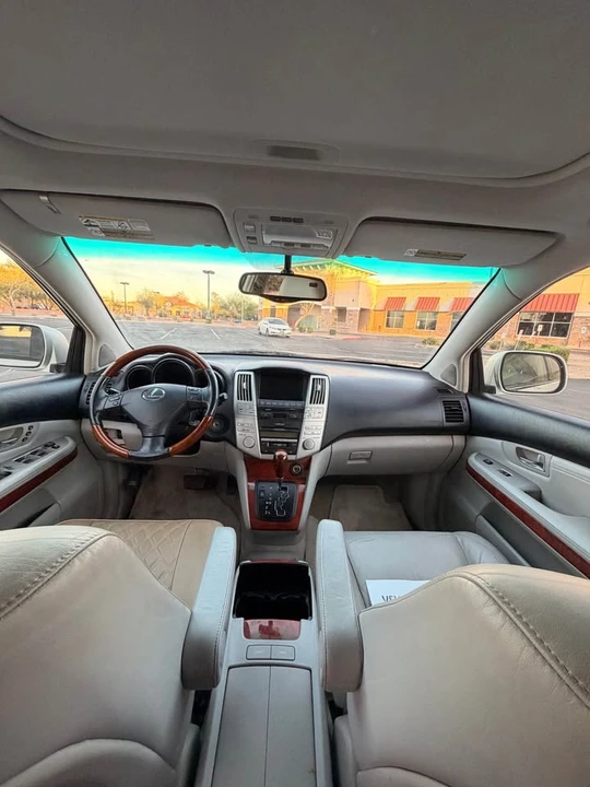 2005 Lexus RX 2nd Gen - Image 13 of 14