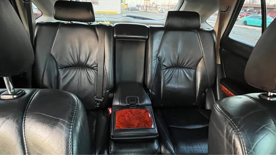 2005 Lexus RX 2nd Gen - Image 4 of 7