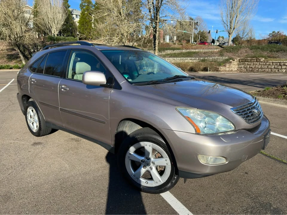 2005 Lexus RX 2nd Gen - Image 2 of 14