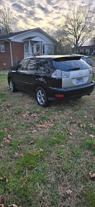 2005 Lexus RX 2nd Gen - Image 4 of 19