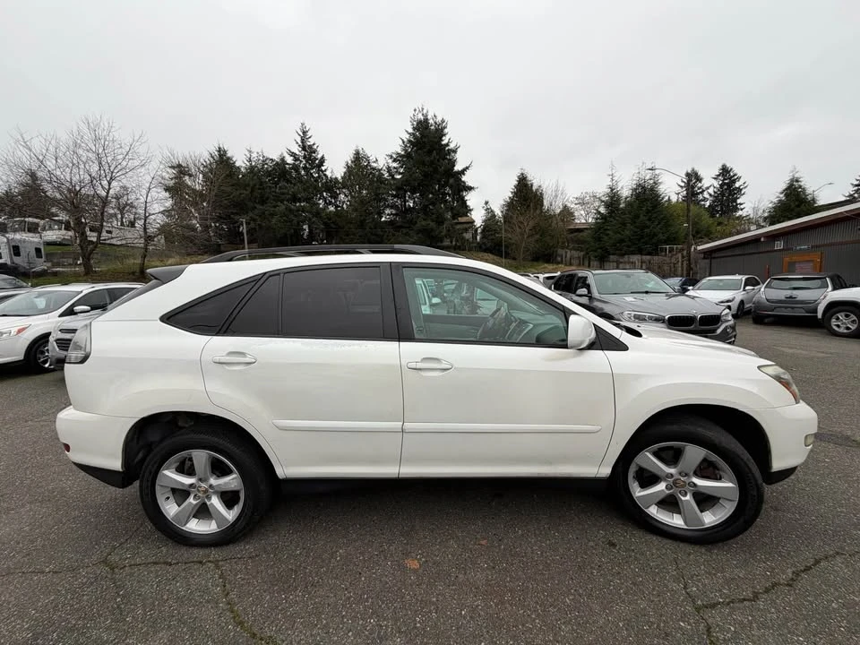 2005 Lexus RX 2nd Gen - Image 6 of 8