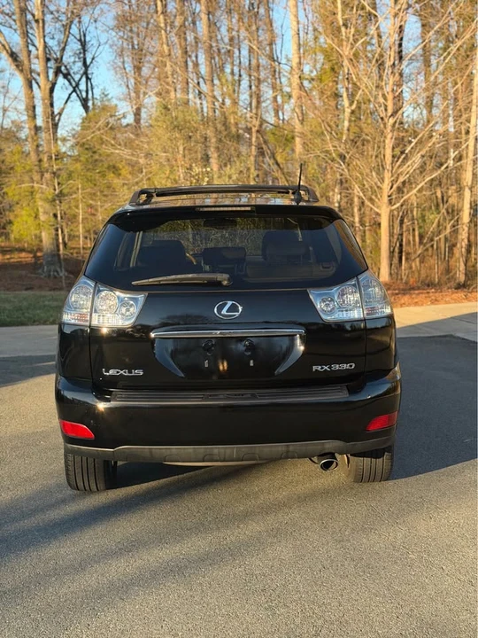 2005 Lexus RX 2nd Gen - Image 8 of 20