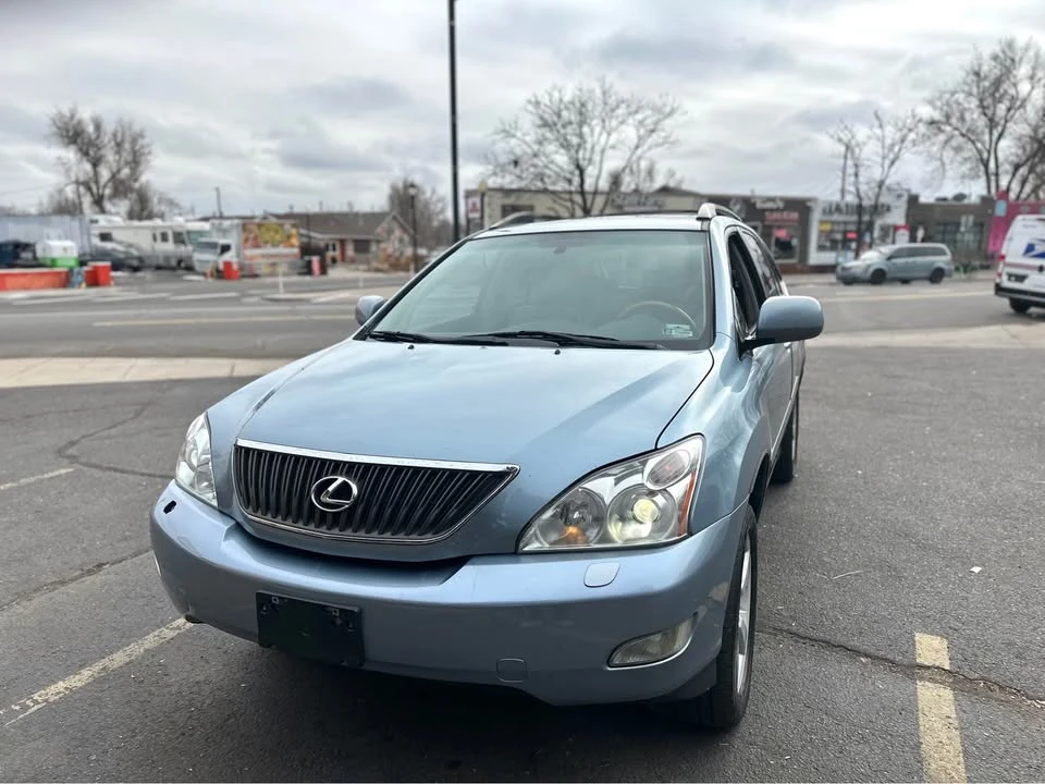 2005 Lexus RX 2nd Gen - Image 2 of 7