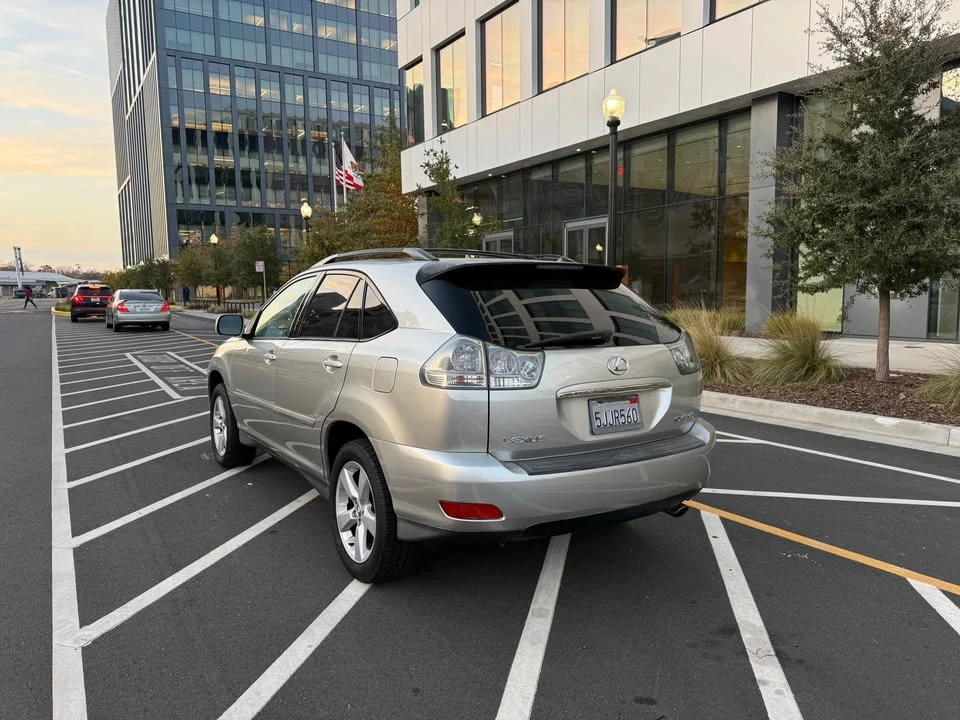 2005 Lexus RX 2nd Gen - Image 6 of 14