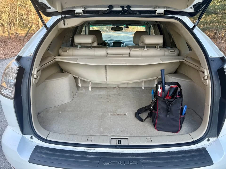 2005 Lexus RX 2nd Gen - Image 9 of 11