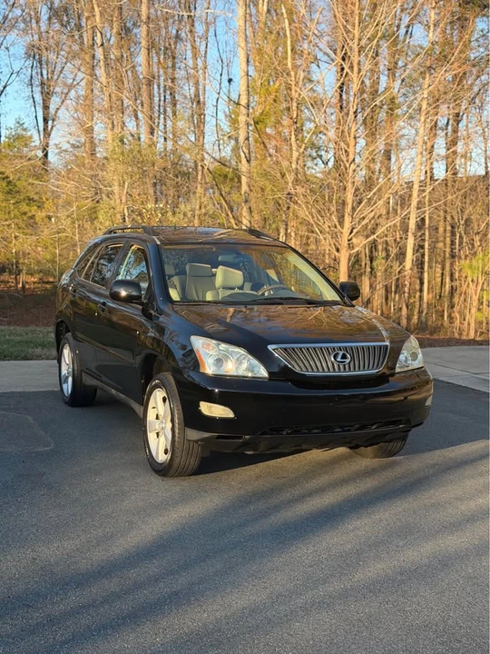 2005 Lexus RX 2nd Gen - Image 2 of 20