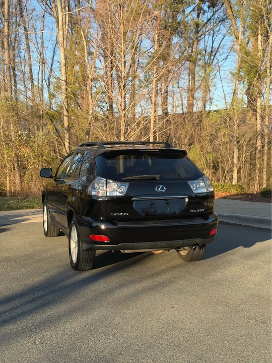 2005 Lexus RX 2nd Gen - Image 7 of 20