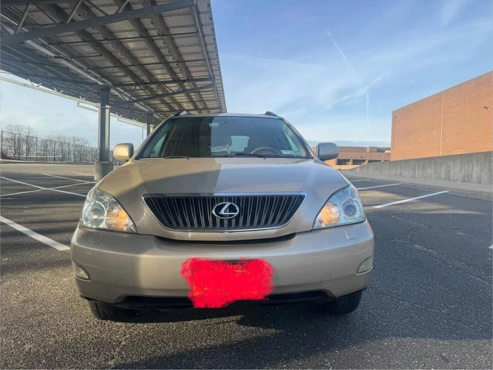 2005 Lexus RX 2nd Gen - Image 3 of 12