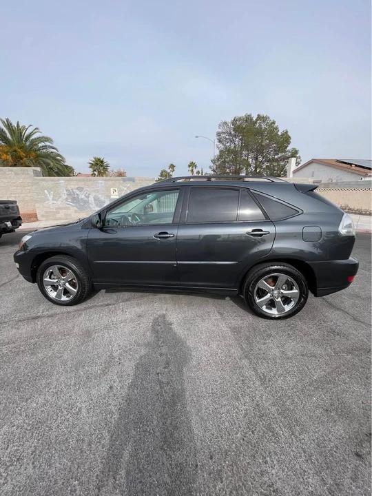 2005 Lexus RX 2nd Gen - Image 8 of 18