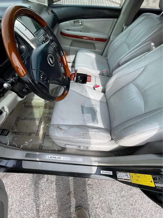 2005 Lexus RX 2nd Gen - Image 10 of 18