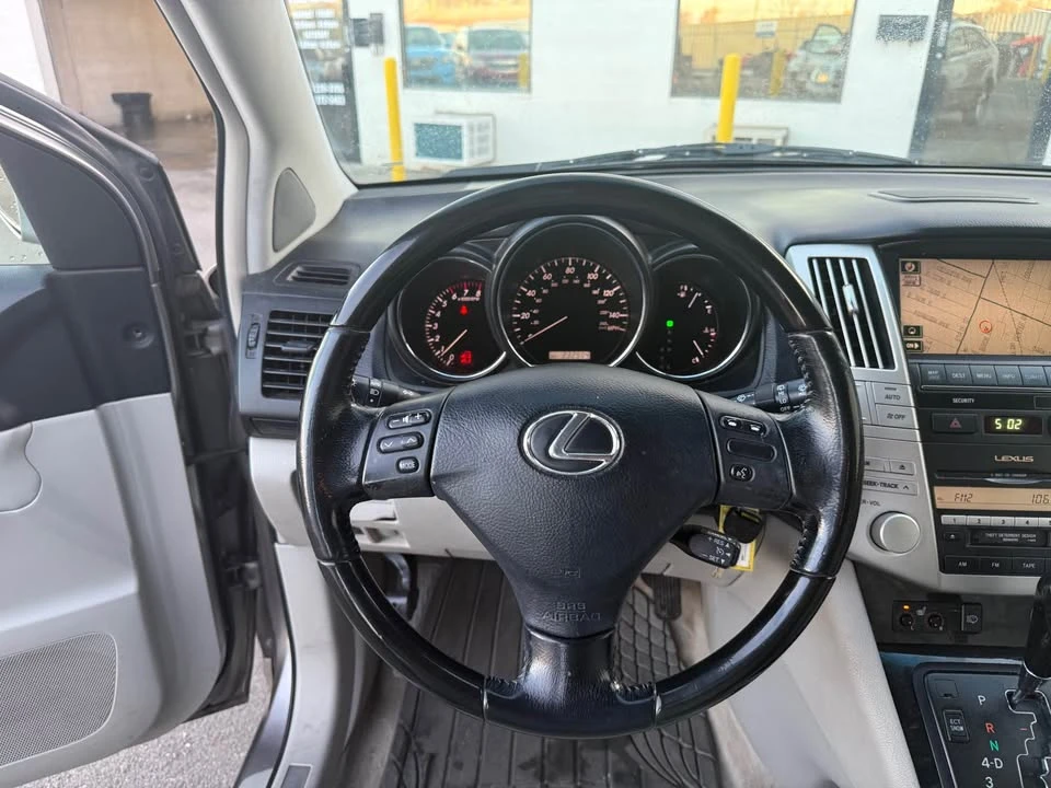 2005 Lexus RX 2nd Gen - Image 13 of 15