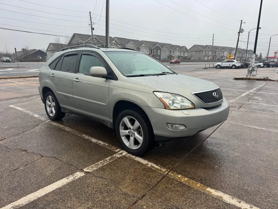 2005 Lexus RX 2nd Gen - Image 3 of 12