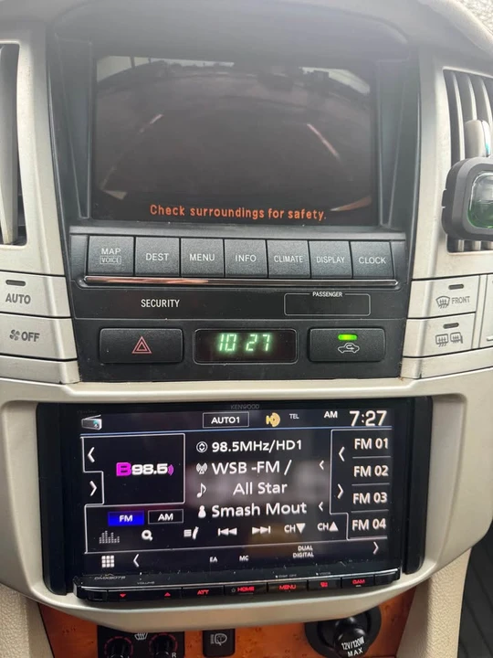2005 Lexus RX 2nd Gen - Image 12 of 12