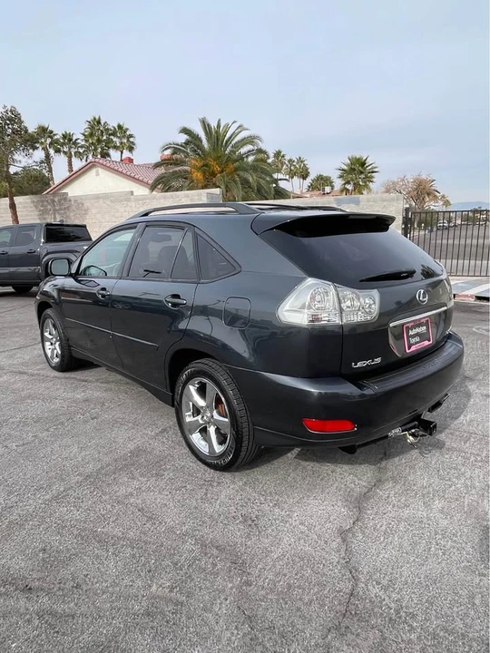 2005 Lexus RX 2nd Gen - Image 6 of 18