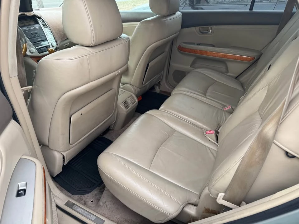 2005 Lexus RX 2nd Gen - Image 5 of 11