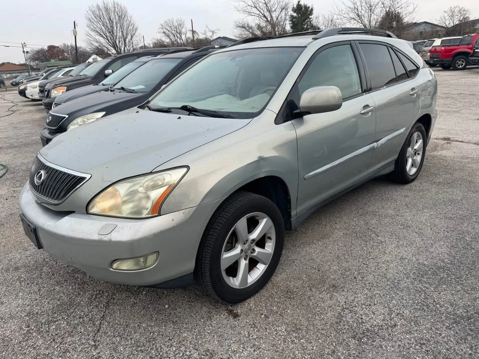 2005 Lexus RX 2nd Gen - Image 2 of 11