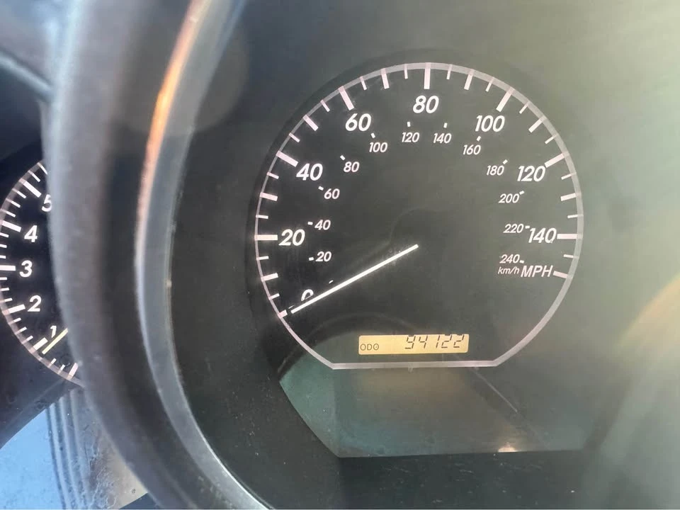 2005 Lexus RX 2nd Gen - Image 12 of 12