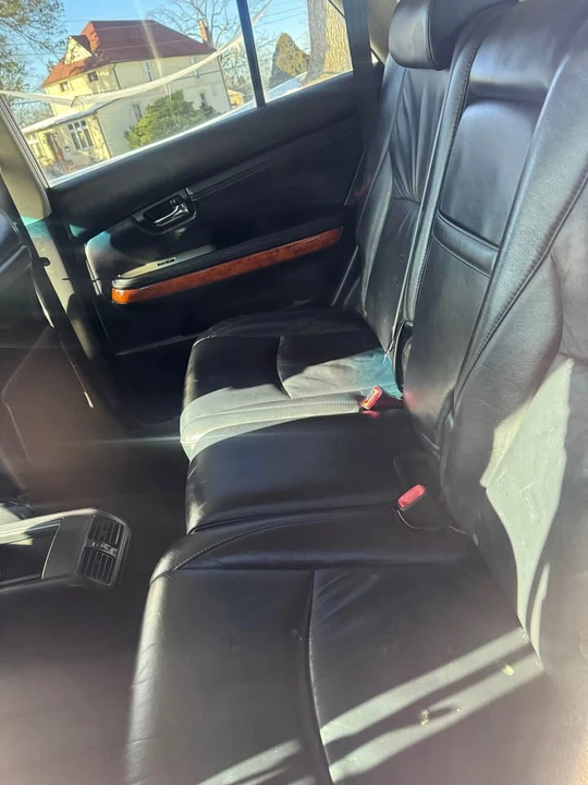 2005 Lexus RX 2nd Gen - Image 7 of 7