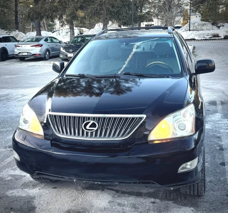 2005 Lexus RX 2nd Gen - Image 3 of 11